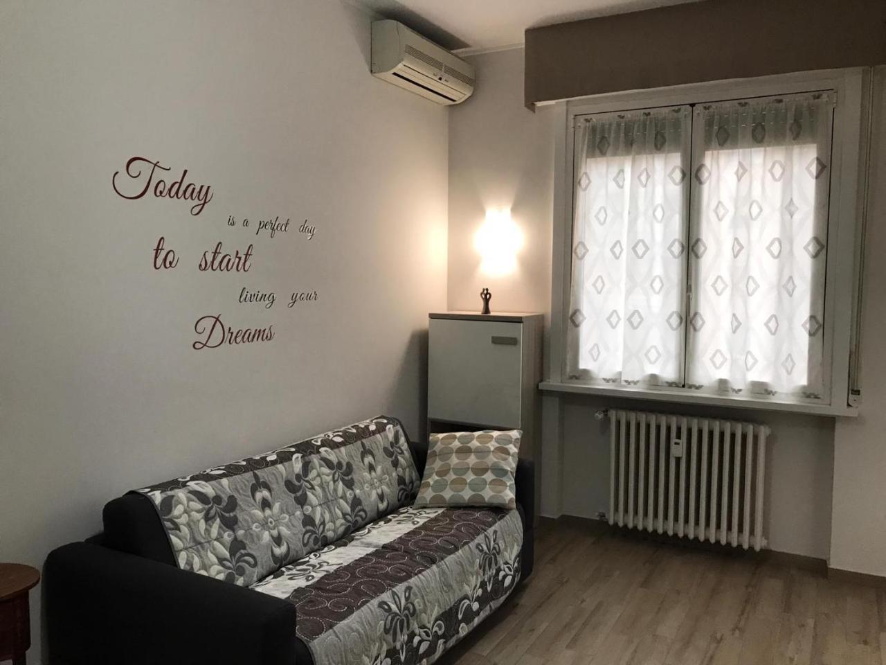Lorenteggio Studio Apt Milán Exteriér fotografie