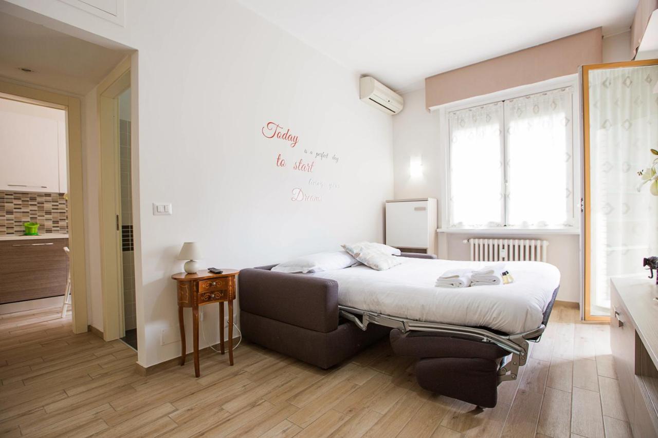 Lorenteggio Studio Apt Milán Exteriér fotografie