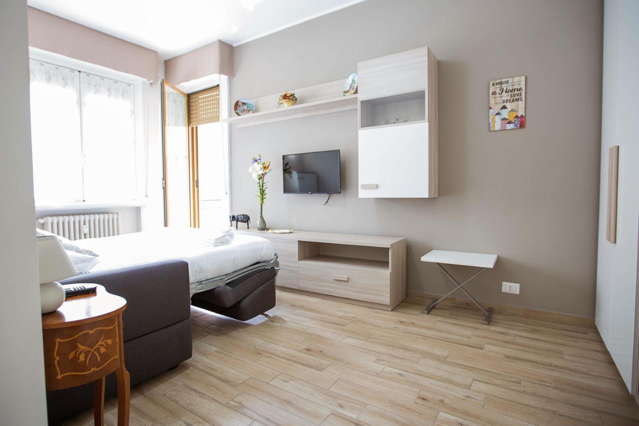 Lorenteggio Studio Apt Milán Exteriér fotografie